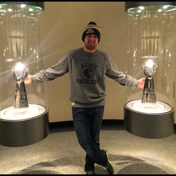 Meet your Posher, RJ - Picture 1 of 1